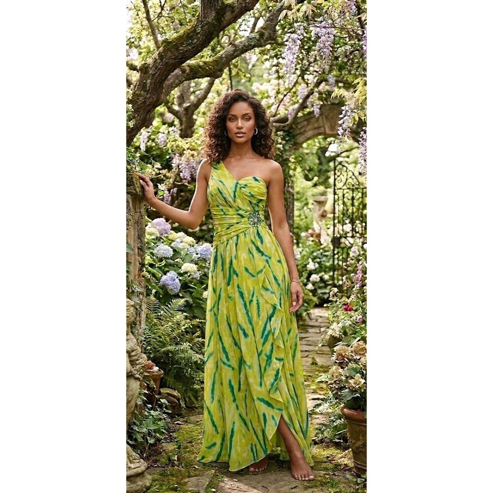 One-Shoulder Fornal Maxi Dress Size 5 Prom Homecoming Princess Goddess Green